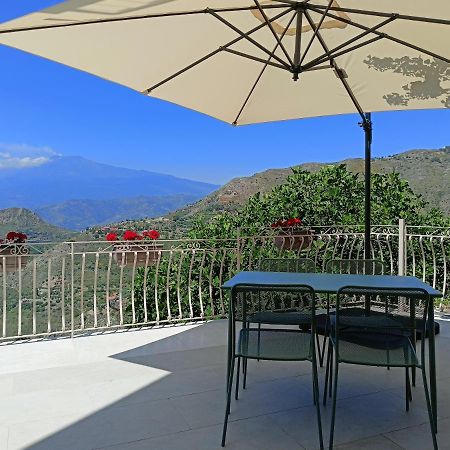 Casa Mylai Villa คาสเตลโมลา ภายนอก รูปภาพ